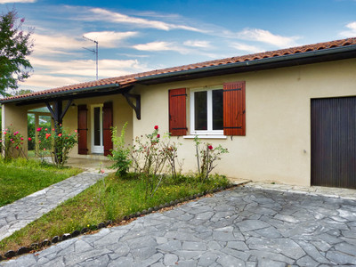 Maison à vendre à Saint-Philippe-du-Seignal, Gironde, Aquitaine, avec Leggett Immobilier