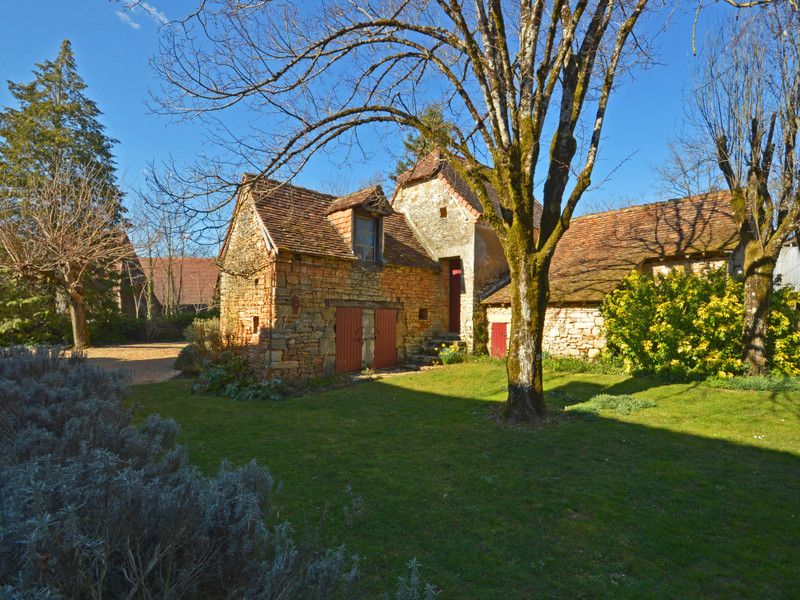French property for sale in Temple-Laguyon, Dordogne - €426,000 - photo 1