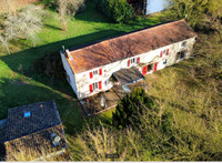 Propriété à vendre à Saint-Fraigne, Charente - 285 140 € - photo n°1