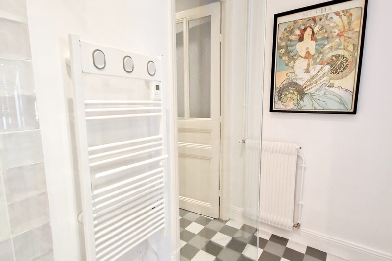 French property for sale in Nice, Alpes-Maritimes - €550,000 - photo 9