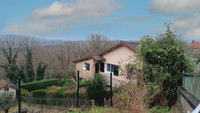 Maison à vendre à Bourganeuf, Creuse - 138.430 € - photo 1