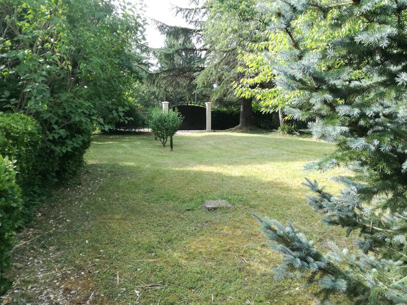 French property for sale in Saint-Front-de-Pradoux, Dordogne - €235,400 - photo 2