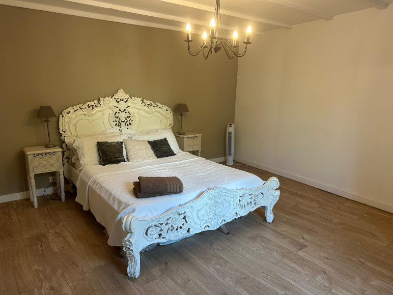 French property for sale in Barbezieux-Saint-Hilaire, Charente - €299,000 - photo 4