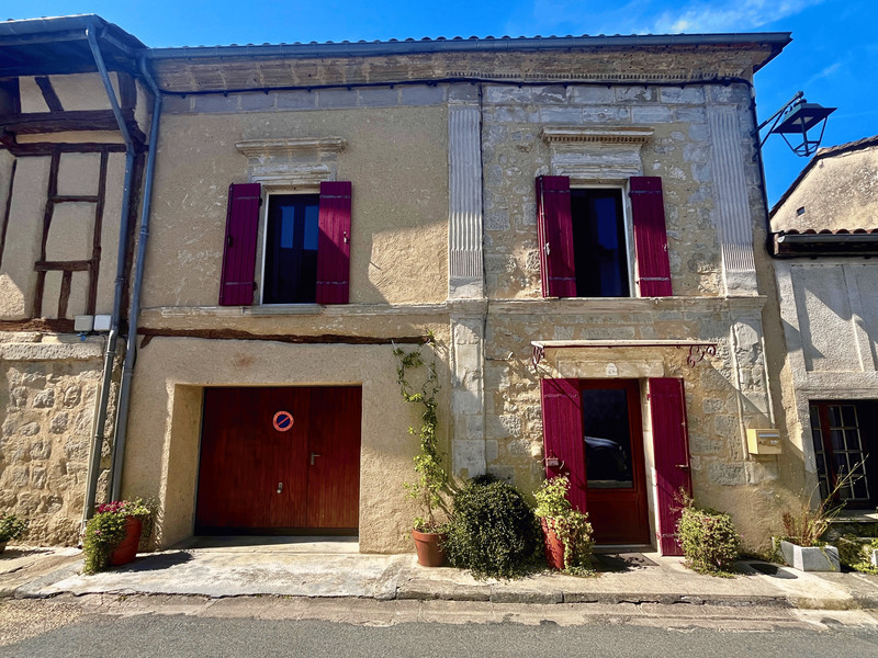 Maison à vendre à Lauzun, Lot-et-Garonne - 239.000 € - photo 1
