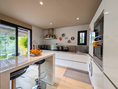 French property for sale in Valbonne, Alpes-Maritimes - €945,000 - photo 3