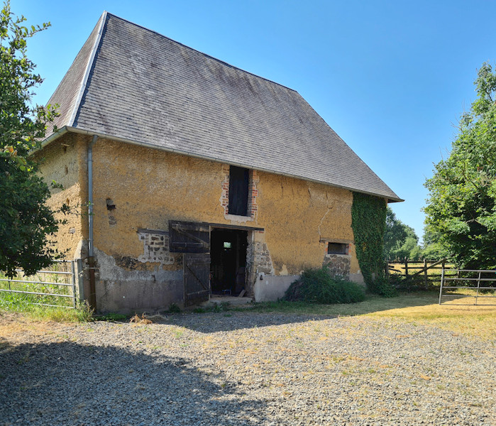 French property for sale in Maupertuis, Manche - €238,610 - photo 9