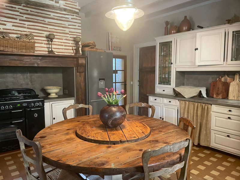 French property for sale in Fongrave, Lot-et-Garonne - €849,500 - photo 2