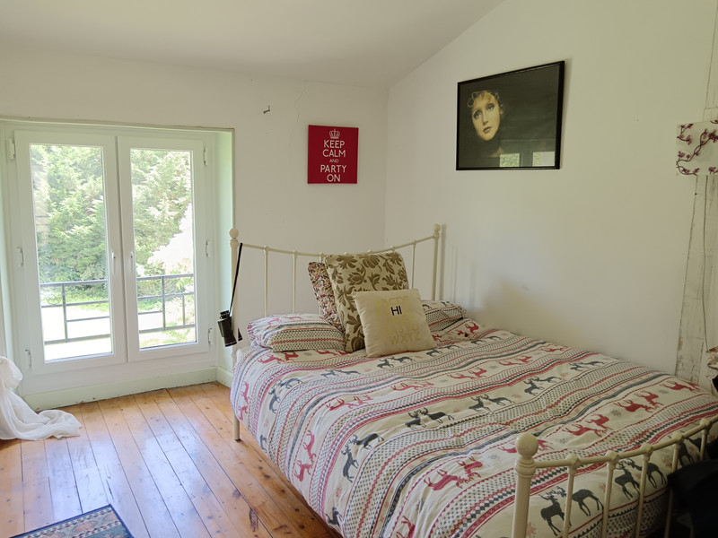 French property for sale in Availles-Limouzine, Vienne - €152,000 - photo 5