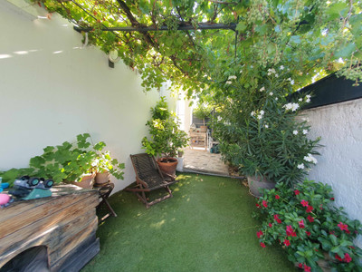 French property for sale in Avignon, Vaucluse - €279,000 - photo 9