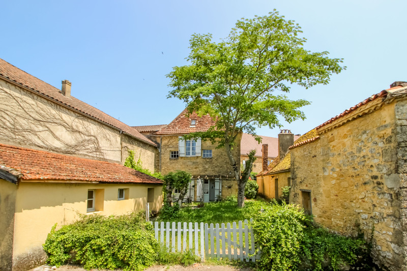 French property for sale in Mauzac-et-Grand-Castang, Dordogne - €200,000 - photo 2
