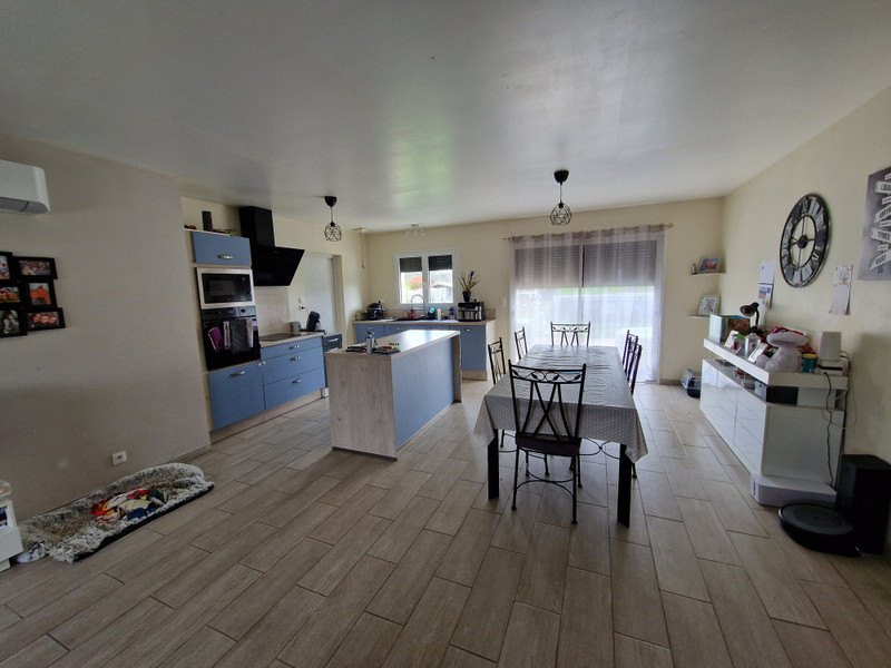 French property for sale in Veyrac, Haute-Vienne - €245,000 - photo 1