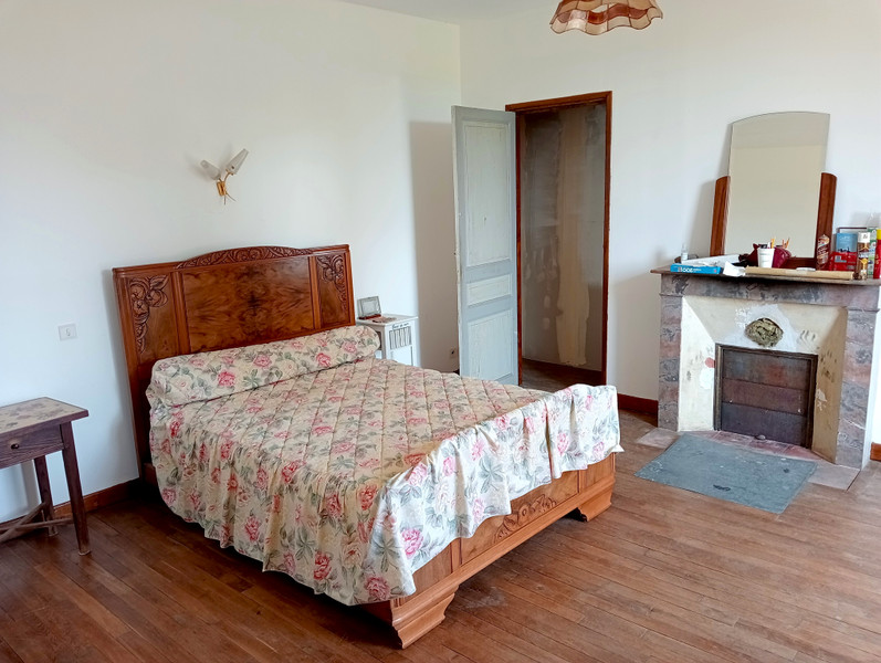 French property for sale in Lamazière-Basse, Corrèze - €184,500 - photo 4