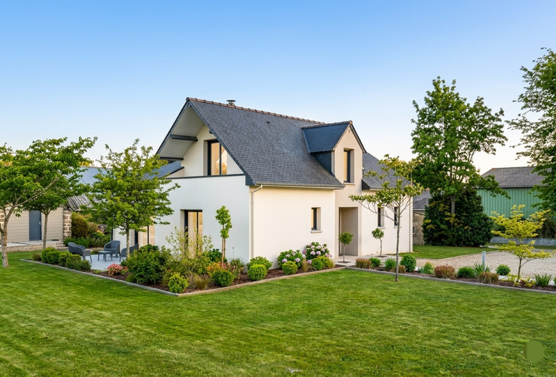 Propriété à vendre à Lescouët-Gouarec, Côtes-d'Armor - 874 500 €