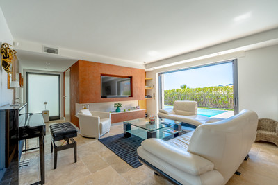 French property for sale in Sainte-Maxime, Var - €2,195,000 - photo 2