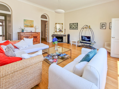 French property for sale in Bordeaux, Gironde - €740,000 - photo 3
