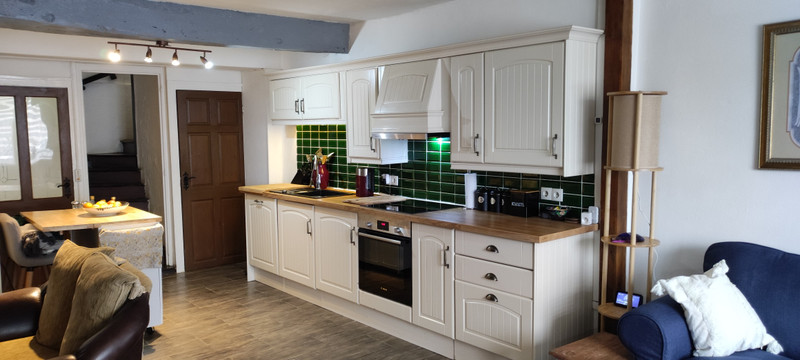 French property for sale in Saint-Sauvant, Vienne - €109,000 - photo 5