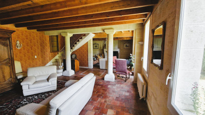 French property for sale in Saint-Sulpice-de-Faleyrens, Gironde - €875,000 - photo 1