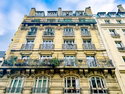 Appartement à vendre à Paris 18e Arrondissement, Paris, Île-de-France, avec Leggett Immobilier