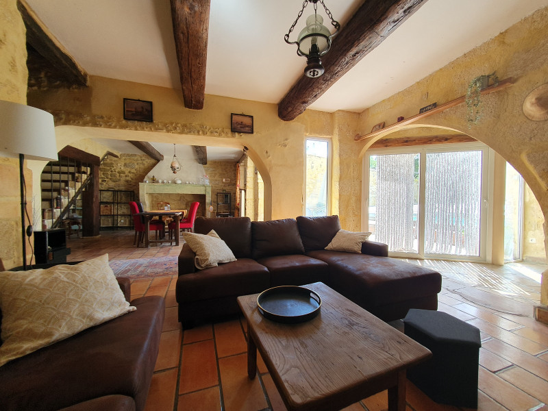 French property for sale in Fournès, Gard - €379,000 - photo 2
