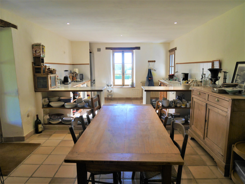 French property for sale in Boisné-La Tude, Charente - €420,000 - photo 6