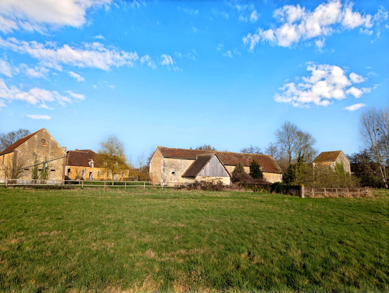 French property for sale in Cour-Maugis sur Huisne, Orne - €892,500 - photo 2