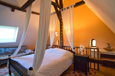 French property for sale in Le Lude, Sarthe - €270,000 - photo 6