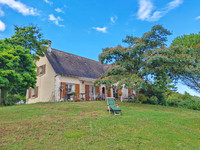Maison à vendre à Le Grand-Pressigny, Indre-et-Loire - 280.000 € - photo 2
