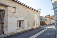 Maison à vendre à Faye-la-Vineuse, Indre-et-Loire - 96.600 € - photo 2