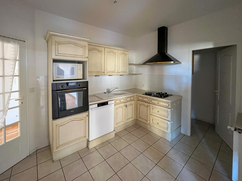 French property for sale in Brive-la-Gaillarde, Corrèze - €281,900 - photo 4