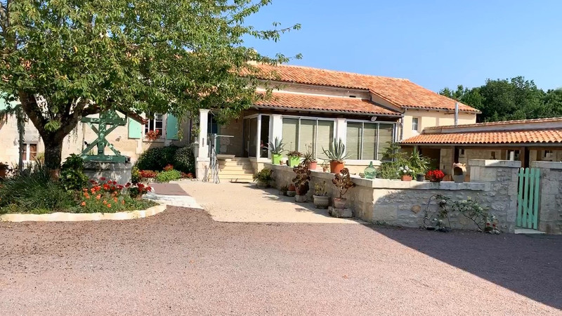 French property for sale in Dirac, Charente - &#8364;1,248,000 - photo 6
