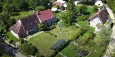 French property for sale in Saint-Vérain, Nièvre - €370,000 - photo 3