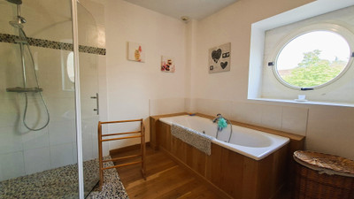 French property for sale in Mansle, Charente - €567,000 - photo 8