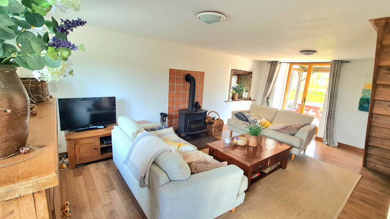 French property for sale in Couesmes-Vaucé, Mayenne - €128,500 - photo 3