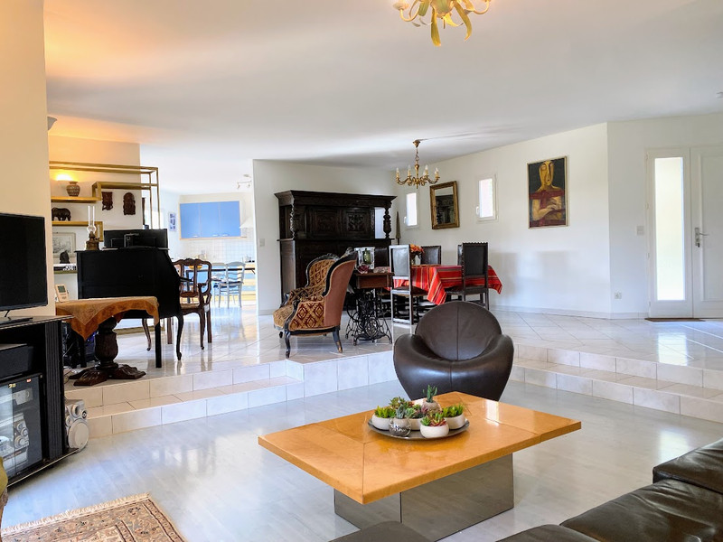 French property for sale in Mansle, Charente - €360,400 - photo 5