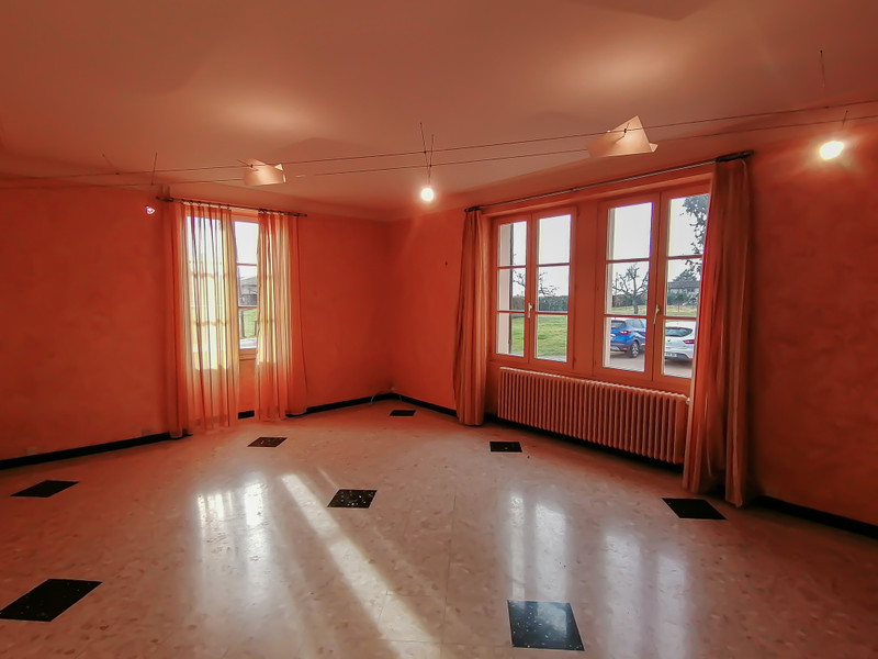 French property for sale in La Chapelle-de-Guinchay, Saône-et-Loire - &#8364;536,000 - photo 4