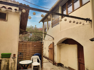 Maison à vendre à Saint-Brès, Gard, Languedoc-Roussillon, avec Leggett Immobilier