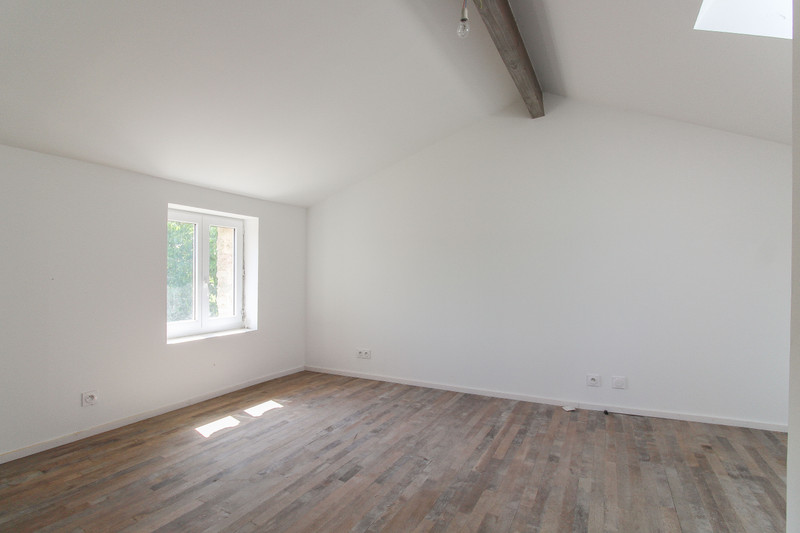 French property for sale in La Chapelle-Bertrand, Deux-Sèvres - €54,000 - photo 7