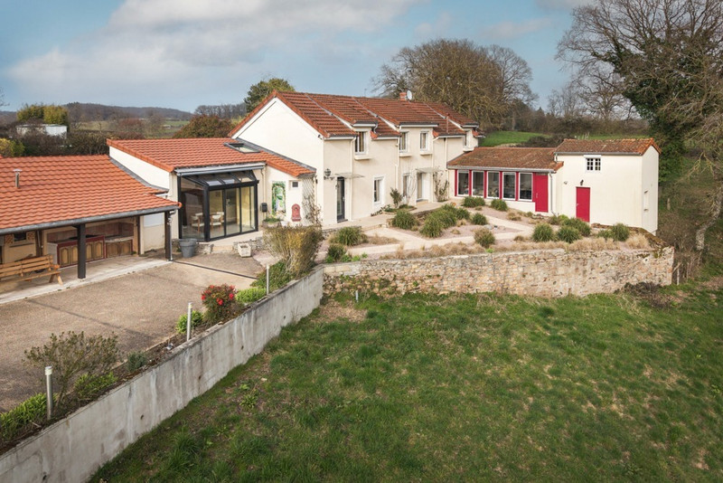French property for sale in Saint-Firmin, Saône-et-Loire - €374,000 - photo 0