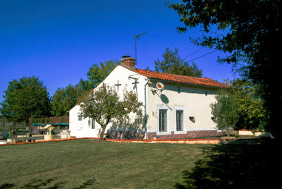 Maison à vendre à Le Busseau, Deux-Sèvres, Poitou-Charentes, avec Leggett Immobilier