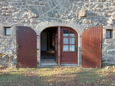French property for sale in Roche-le-Peyroux, Corrèze - €189,000 - photo 3