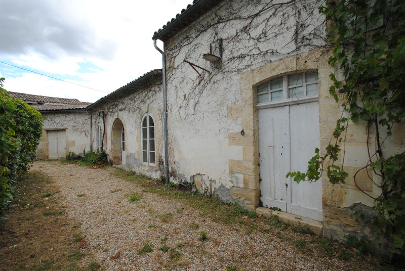 House in SaintÉmilion Gironde XIXth century MANOR with caretaker's