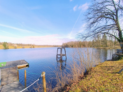 Lacs à vendre à Meuzac, Haute-Vienne, Limousin, avec Leggett Immobilier