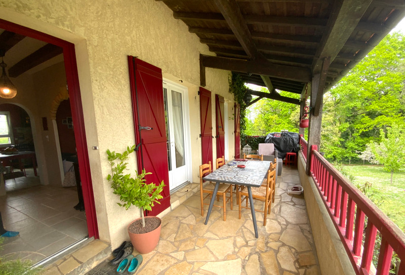 House for sale in Montignac Dordogne Black Perigord Contemporary