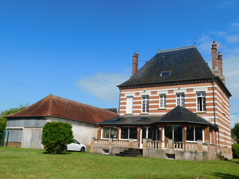 French property for sale in Molliens-Dreuil, Somme - €397,500 - photo 0