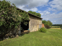 Propriété à vendre à Marthon, Charente - 176 000 € - photo n°4