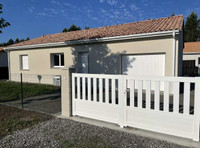Propriété à vendre à Luxey, Landes - 262 500 € - photo n°1