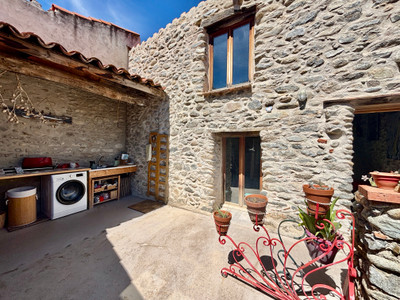 French property for sale in Finestret, Pyrénées-Orientales - €215,000 - photo 9