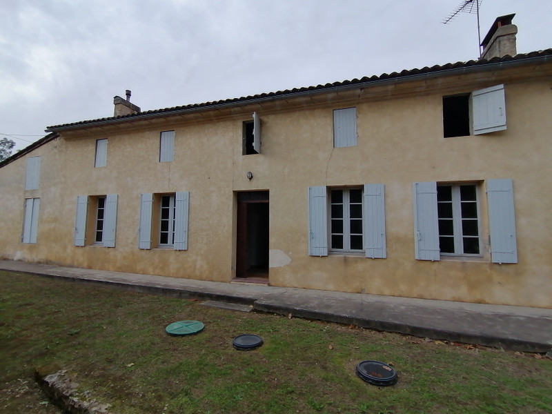 Maison à vendre à Mouliets-et-Villemartin, Gironde - 170 000 € - photo 1