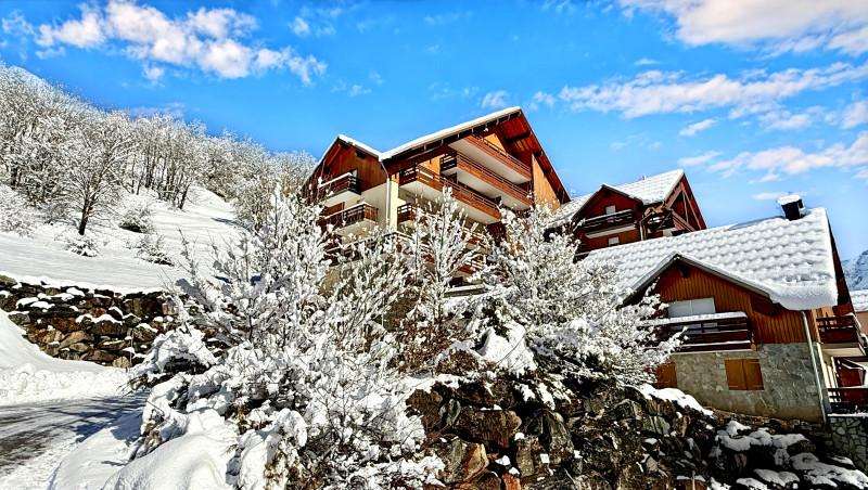 Ski property for sale in Vaujany - €465,000 - photo 1