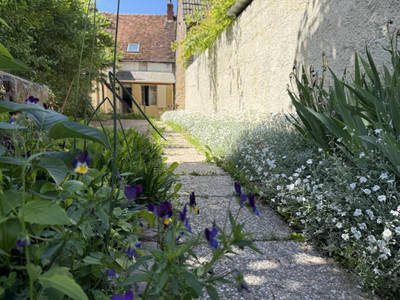 French property for sale in Arnay Le Duc, Côte-d'Or - €112,000 - photo 3